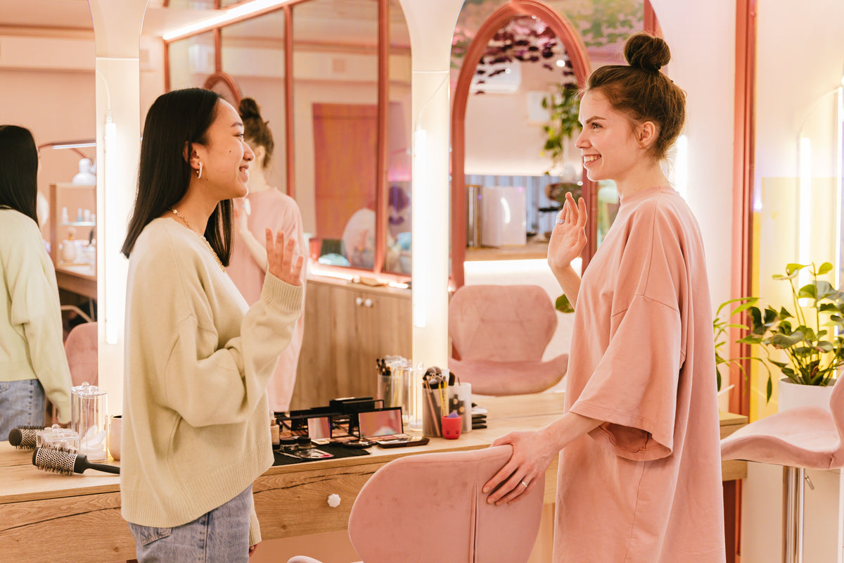 How to Create an Unforgettable Salon Customer Experience