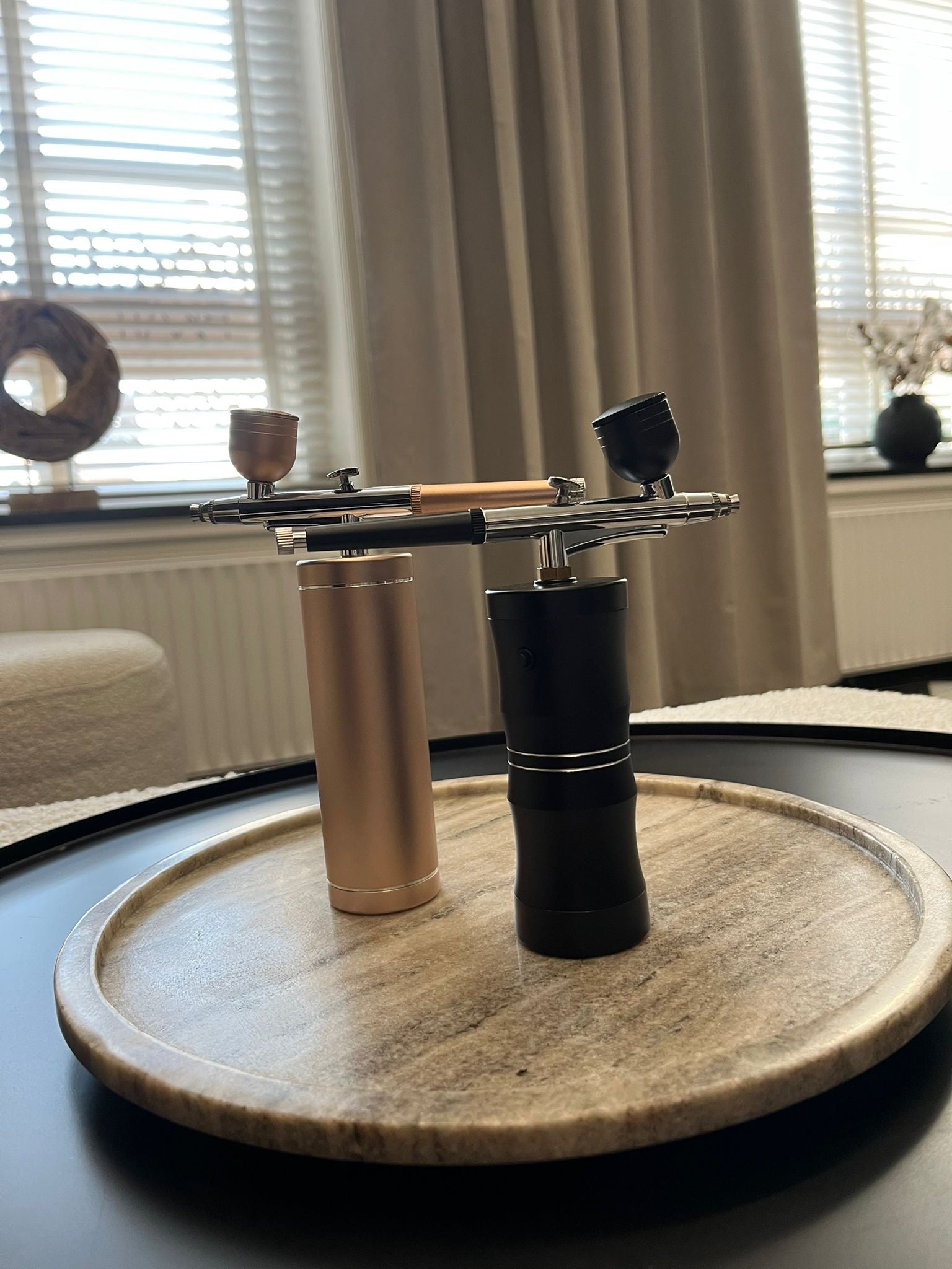 AIRBRUSH-BRAUENMASCHINE
