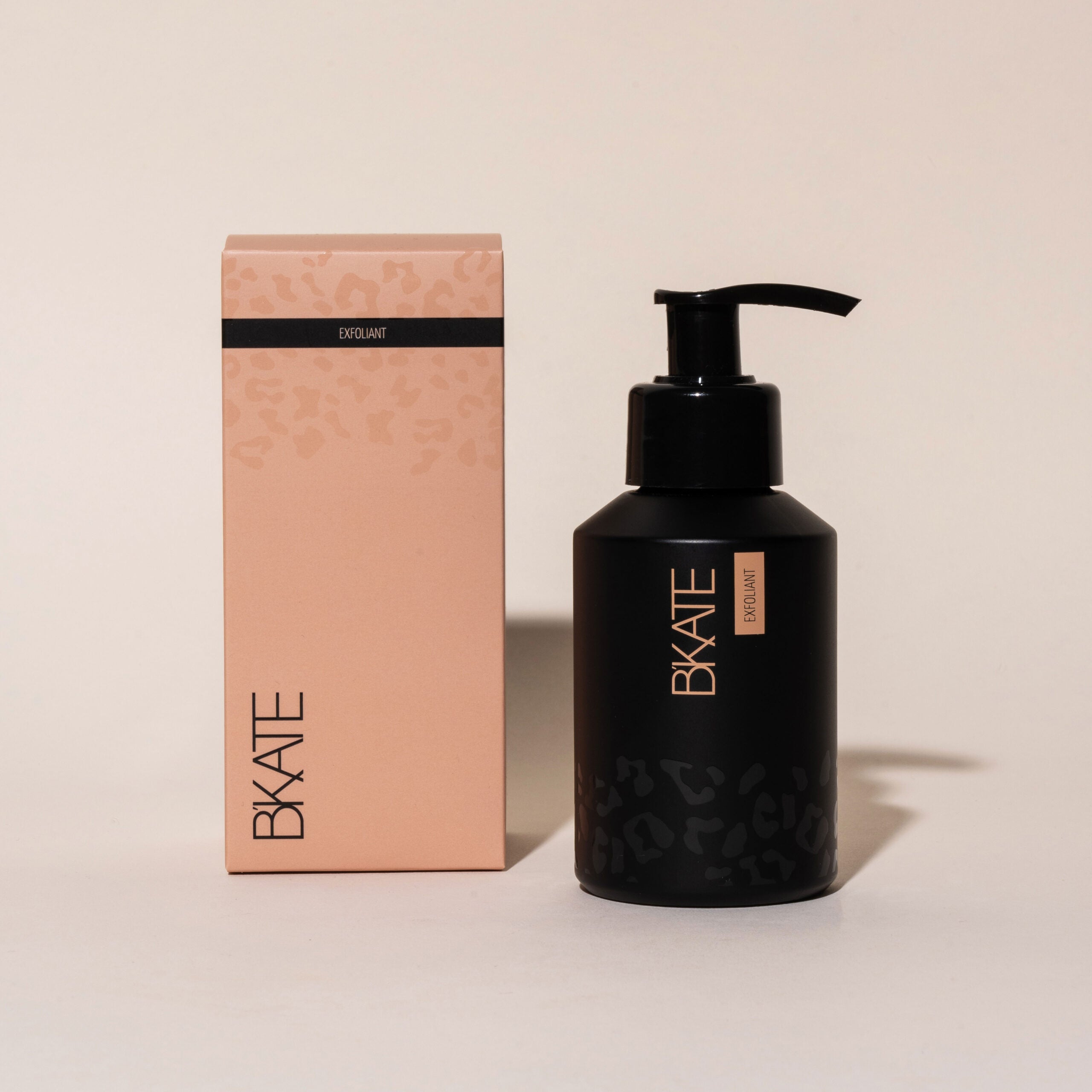bkate, brow exfoliant, scrub, brow prep scrub, tint prep scrub, vulcanic pumice scrub, abrikozenpitolie scrub, vegan exfoliant, cruelty-free brow prep, glutenvrije scrub