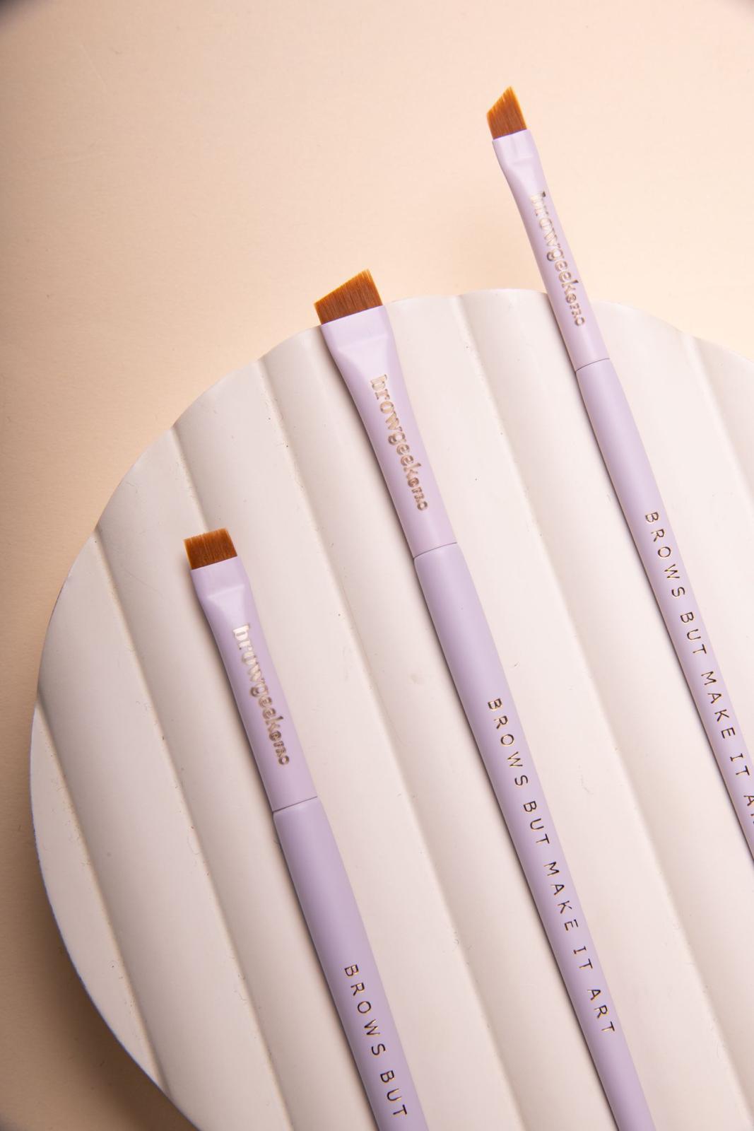 ChateauDeBelle x Browgeek brush collection