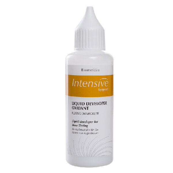 Intensive Liquid Developer 6% for creating the eyelash and eyebrow dye and activating color development. Intensive Liquid Developer 6% is gentle on the skin so that irritation can be avoided and therefore extremely suitable for sensitive skin or allergies. Contents 50 ML CAUTION! This is a LIQUID Developer, if you prefer a thicker “Pasta” choose our Intensive Cream Developer 6% variant.