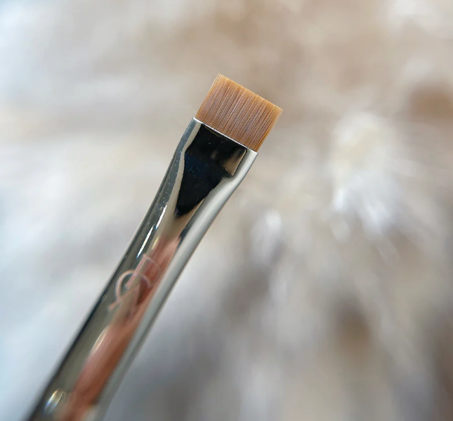 Straight Edge brush