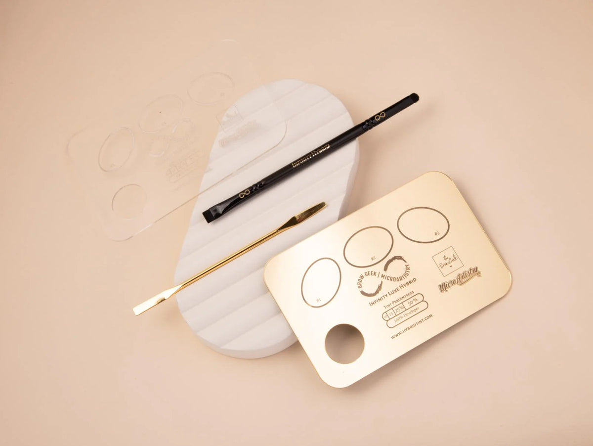 Infinity Lift & Tint Palette met Buff Blend Kwast in Clear of Gold