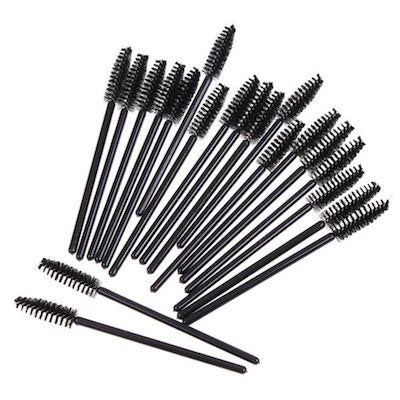 Disposable mascara brushes 50 pcs, single-use mascara wands, lash grooming brush, brow spoolie disposable, hygienic lash wands, salon mascara applicator, eyelash separation wand, brow maintenance tool, one-time use brushes, professional lash accessories